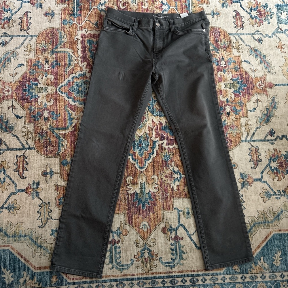 Men's 5 Pocket Banana Republic Traveler pants.